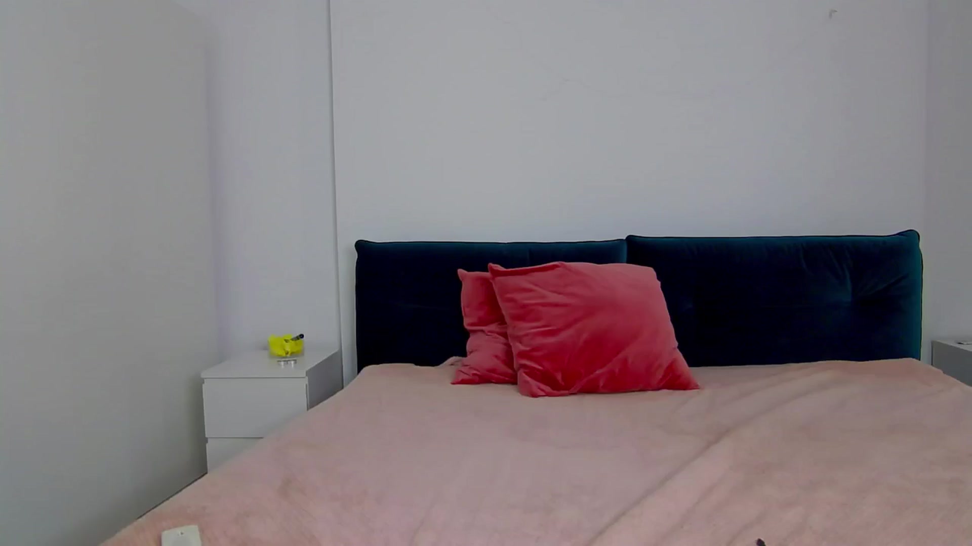 Gallery image thumbnail from NaiaaBee's myfreecams stream on, 01/29/2025, 08:01 image 14 of 20