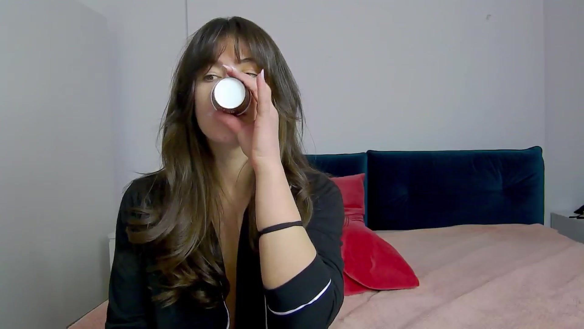 Gallery image thumbnail from NaiaaBee's myfreecams stream on, 01/31/2025, 12:50 image 4 of 20