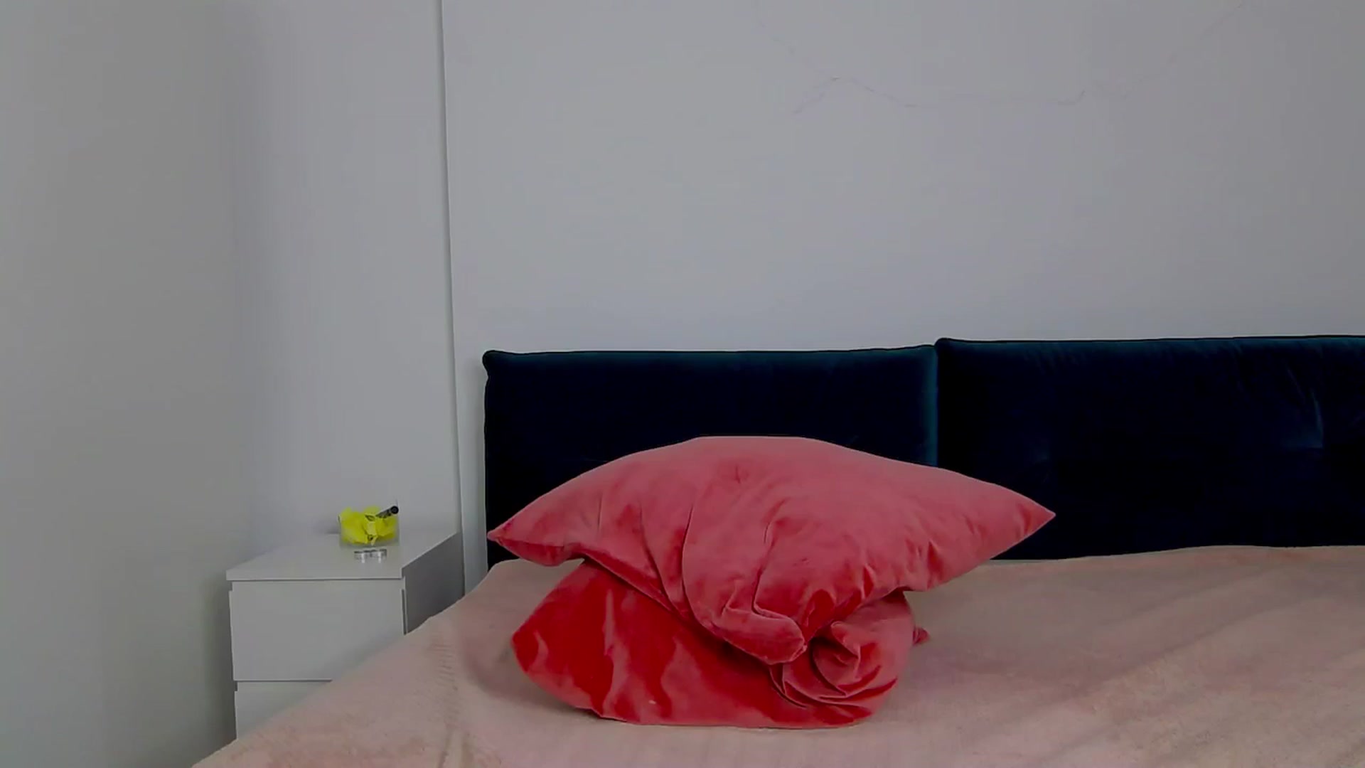 Gallery image thumbnail from NaiaaBee's myfreecams stream on, 01/31/2025, 15:45 image 16 of 20