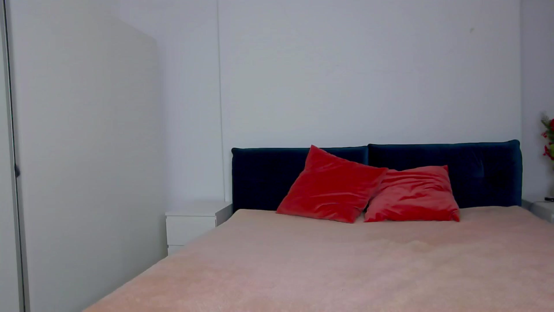 Gallery image thumbnail from NaiaaBee's myfreecams stream on, 02/03/2025, 17:17 image 5 of 20