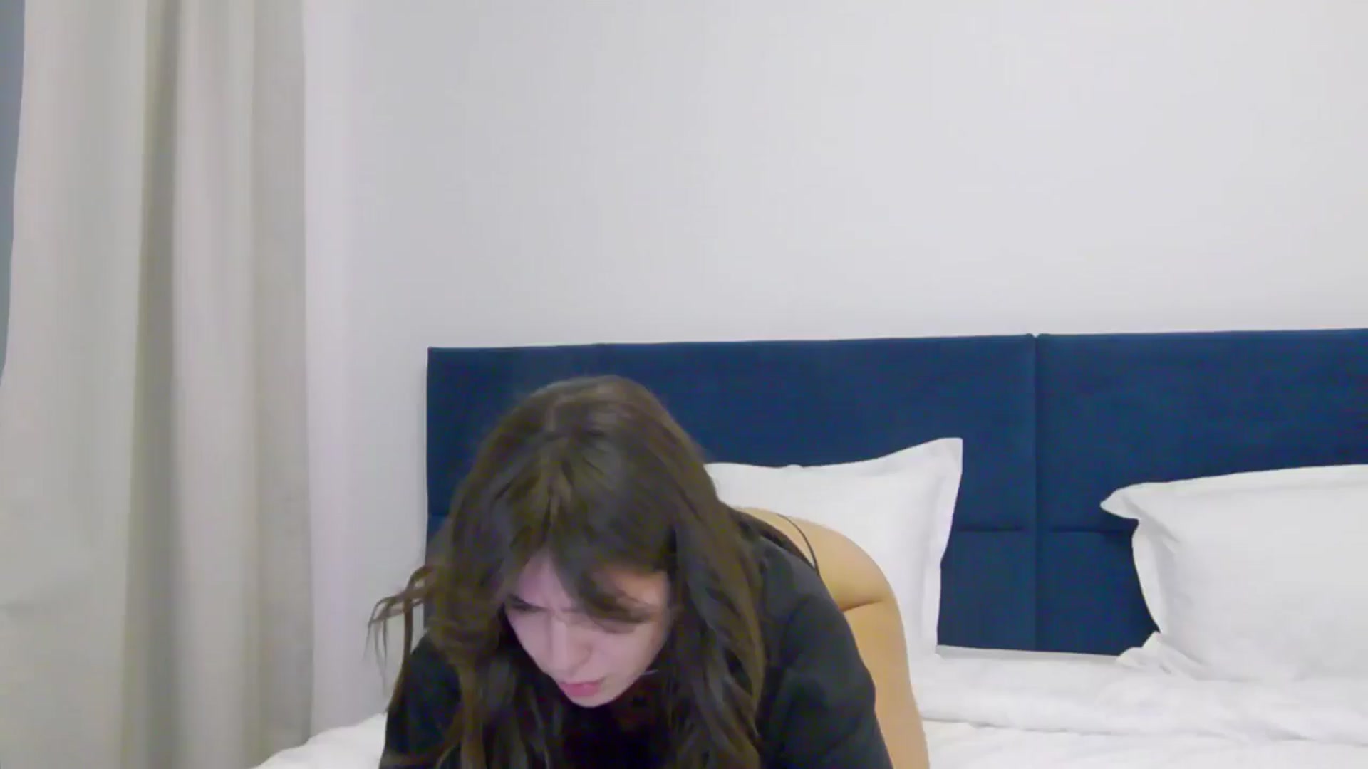 Gallery image thumbnail from NaiaaBee's myfreecams stream on, 02/06/2025, 18:09 image 16 of 20
