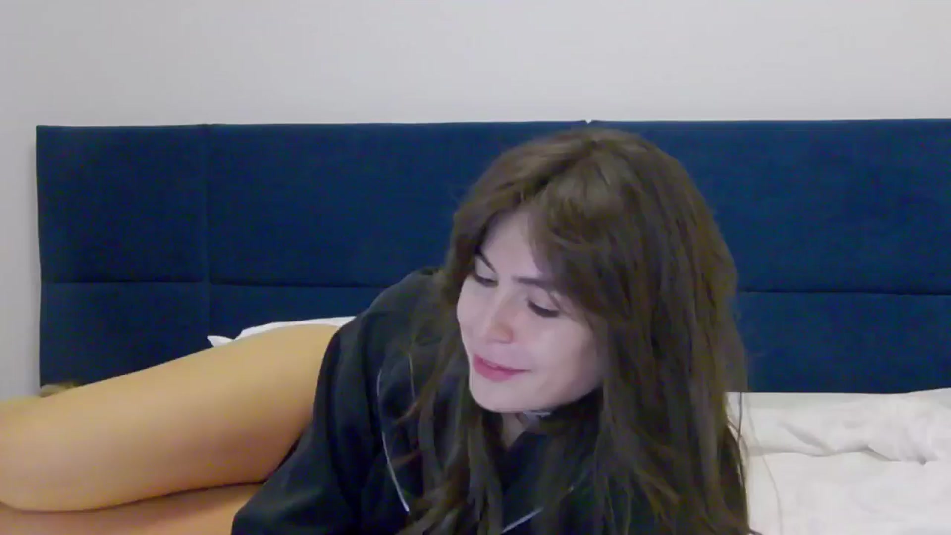 Gallery image thumbnail from NaiaaBee's myfreecams stream on, 02/06/2025, 21:05 image 19 of 20