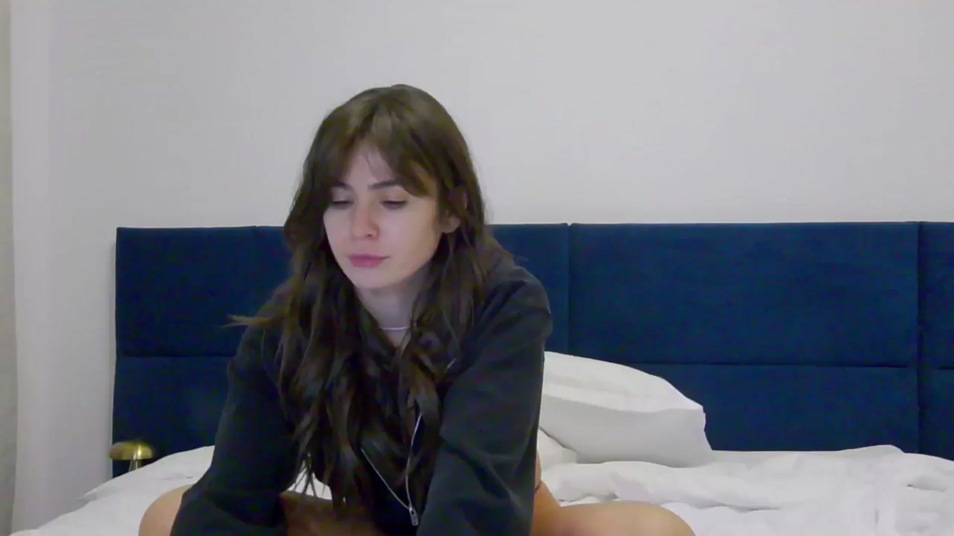 Gallery image thumbnail from NaiaaBee's myfreecams stream on, 02/06/2025, 21:05 image 6 of 20