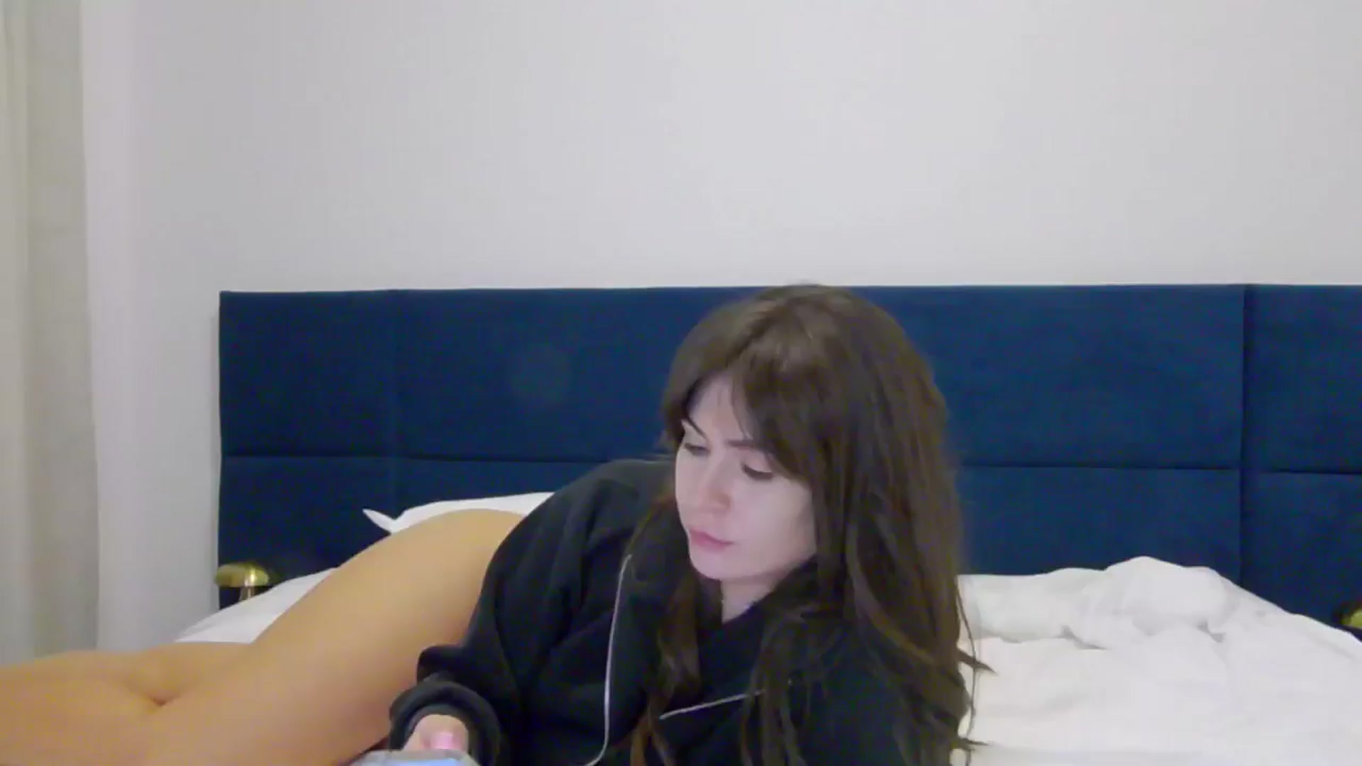 Gallery image thumbnail from NaiaaBee's myfreecams stream on, 02/06/2025, 21:05 image 9 of 20