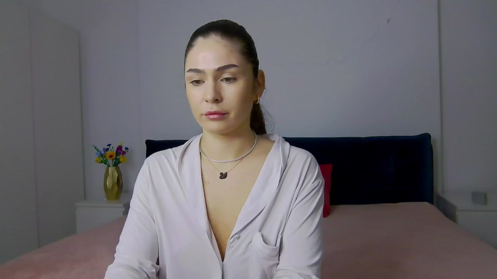 Gallery image thumbnail from NaiaaBee's myfreecams stream on, 02/14/2025, 21:08 image 2 of 20