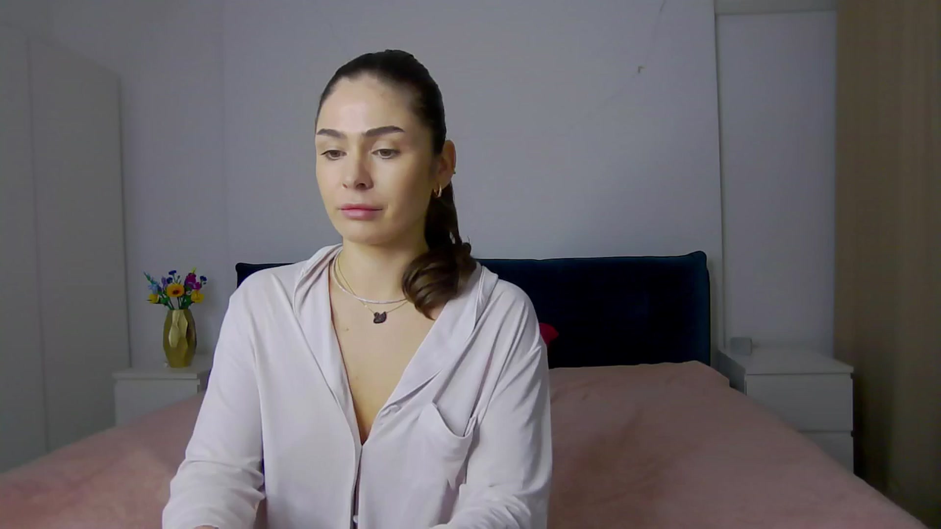 Gallery image thumbnail from NaiaaBee's myfreecams stream on, 02/14/2025, 22:29 image 13 of 20