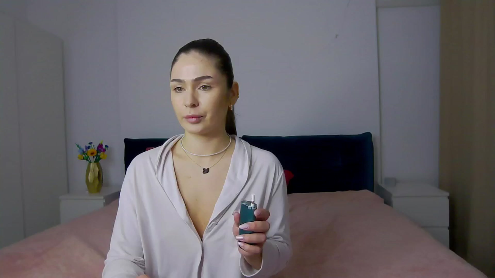 Gallery image thumbnail from NaiaaBee's myfreecams stream on, 02/14/2025, 22:29 image 3 of 20