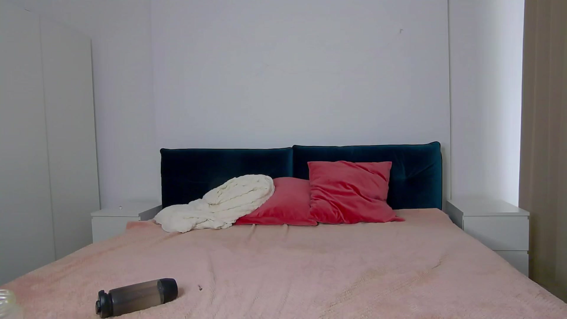 Gallery image thumbnail from NaiaaBee's myfreecams stream on, 02/18/2025, 14:25 image 10 of 20