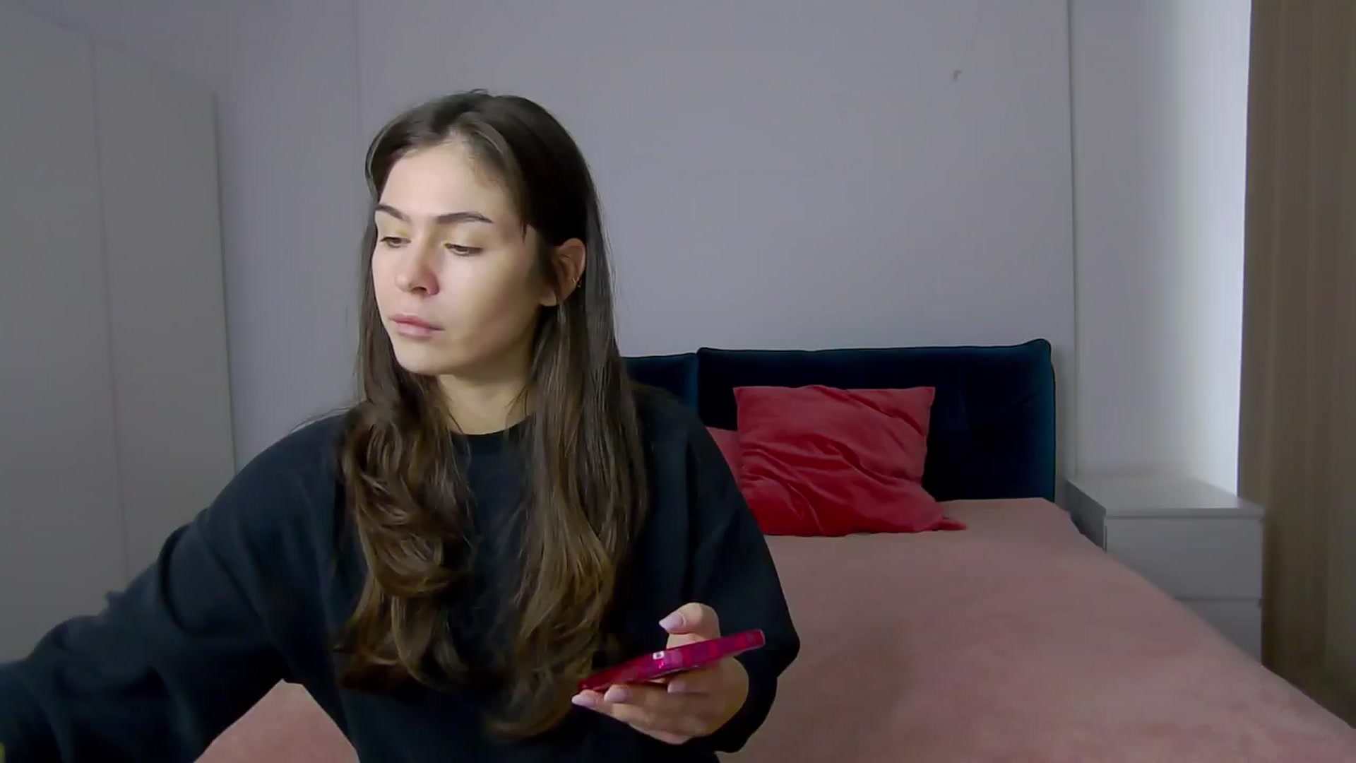 Gallery image thumbnail from NaiaaBee's myfreecams stream on, 02/18/2025, 14:25 image 2 of 20