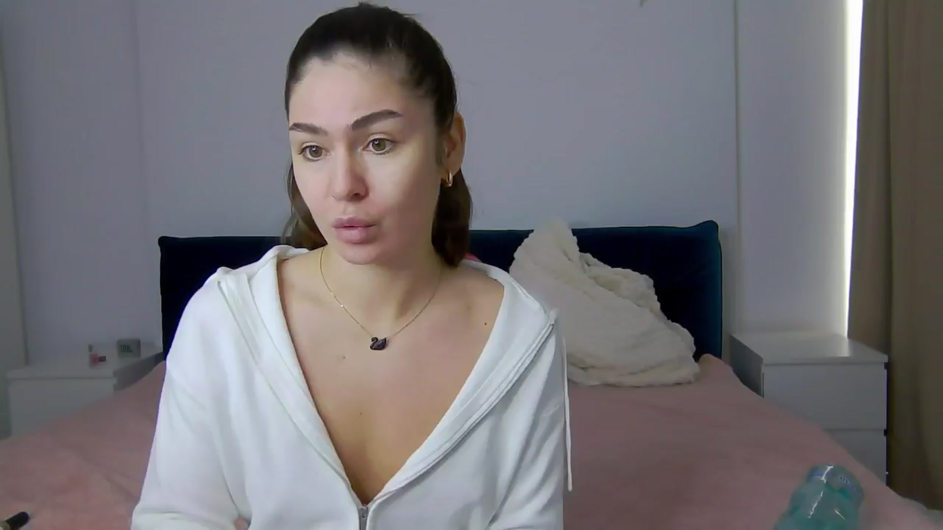 Gallery image thumbnail from NaiaaBee's myfreecams stream on, 02/25/2025, 11:28 image 17 of 20