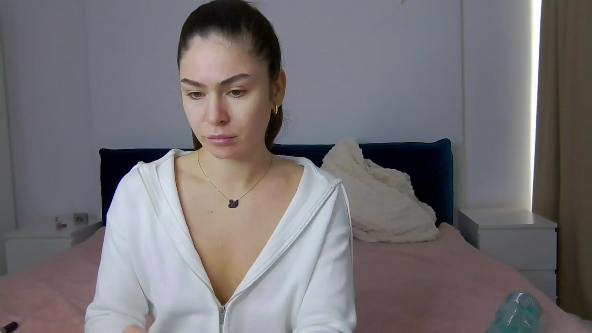 Gallery image thumbnail from NaiaaBee's myfreecams stream on, 02/25/2025, 11:28 image 14 of 20