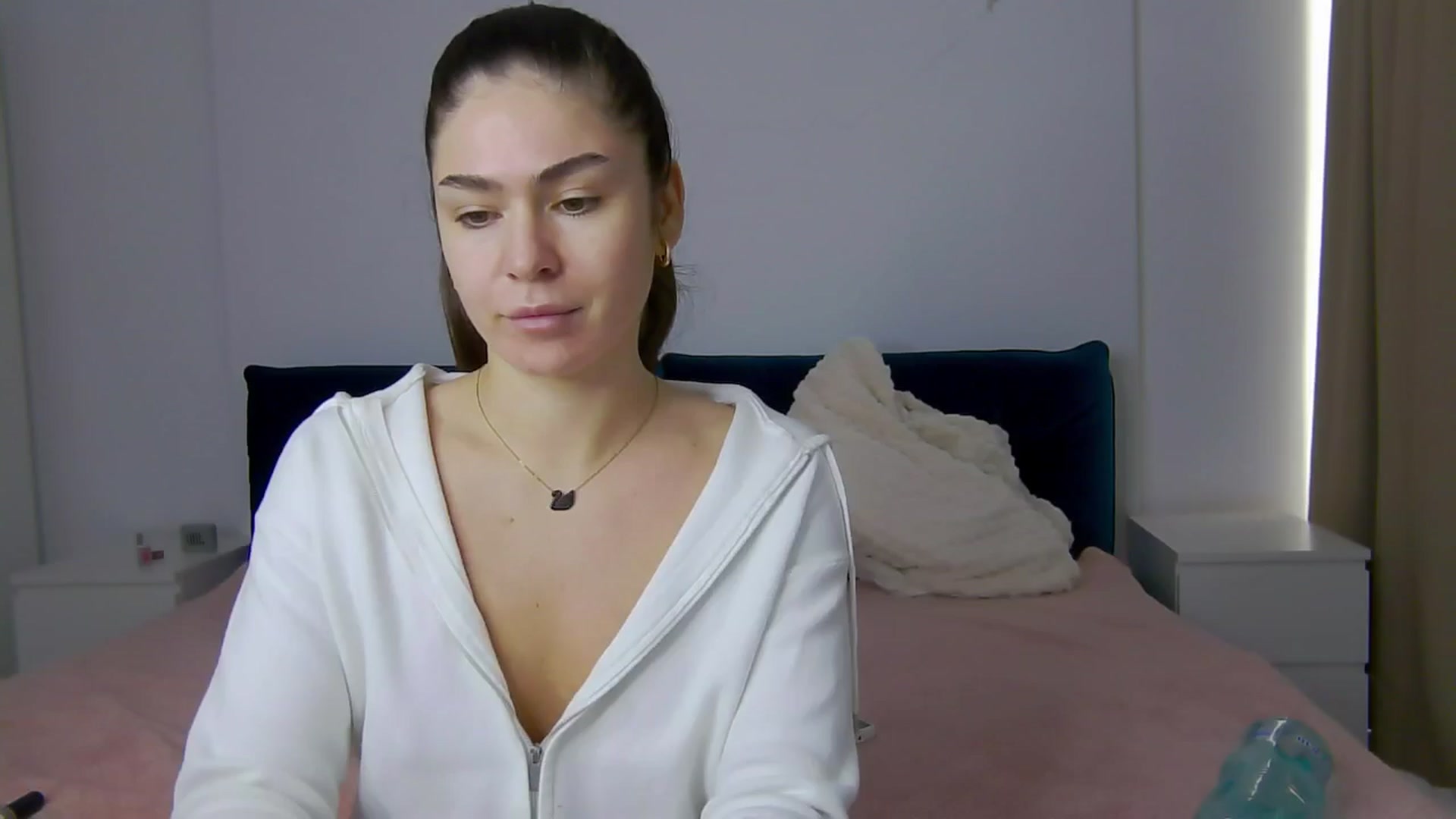 Gallery image thumbnail from NaiaaBee's myfreecams stream on, 02/25/2025, 11:28 image 13 of 20