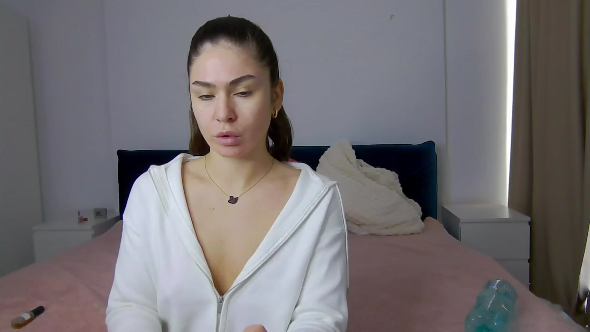 Gallery image thumbnail from NaiaaBee's myfreecams stream on, 02/25/2025, 11:28 image 9 of 20