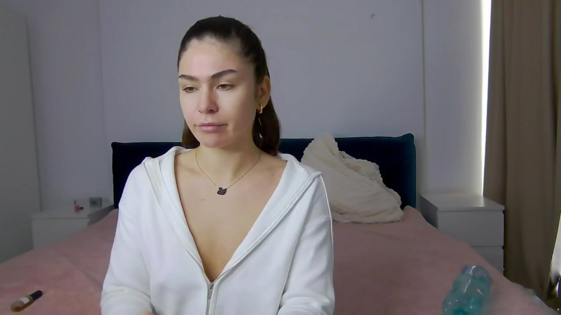 Gallery image thumbnail from NaiaaBee's myfreecams stream on, 02/25/2025, 11:28 image 10 of 20