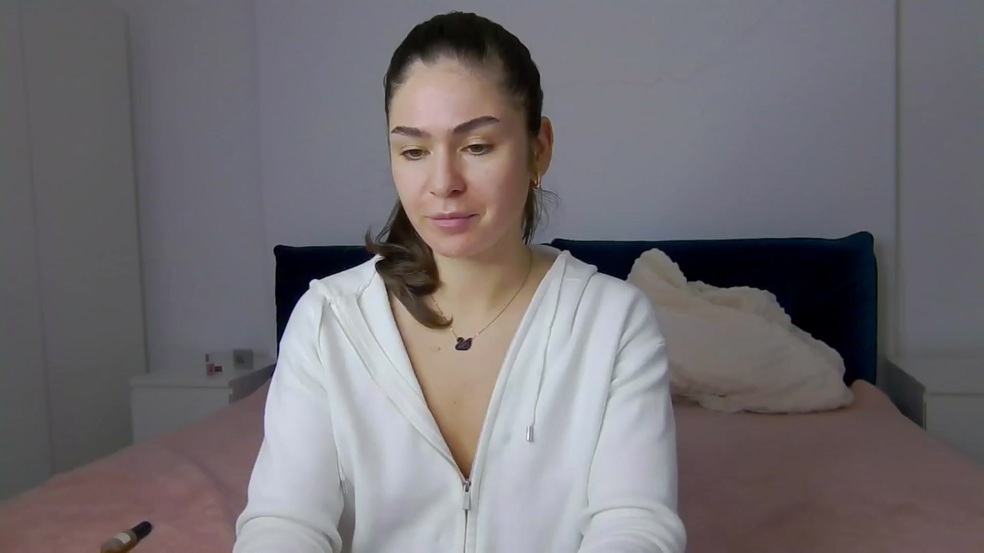 Gallery image thumbnail from NaiaaBee's myfreecams stream on, 02/25/2025, 14:31 image 17 of 20