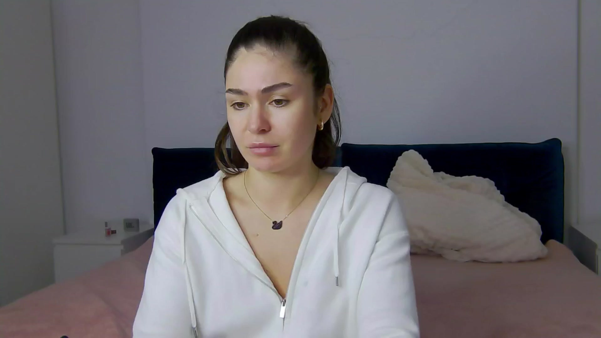 Gallery image thumbnail from NaiaaBee's myfreecams stream on, 02/25/2025, 14:31 image 5 of 20