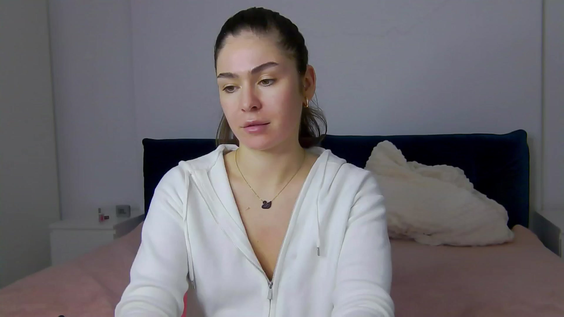 Gallery image thumbnail from NaiaaBee's myfreecams stream on, 02/25/2025, 14:31 image 14 of 20