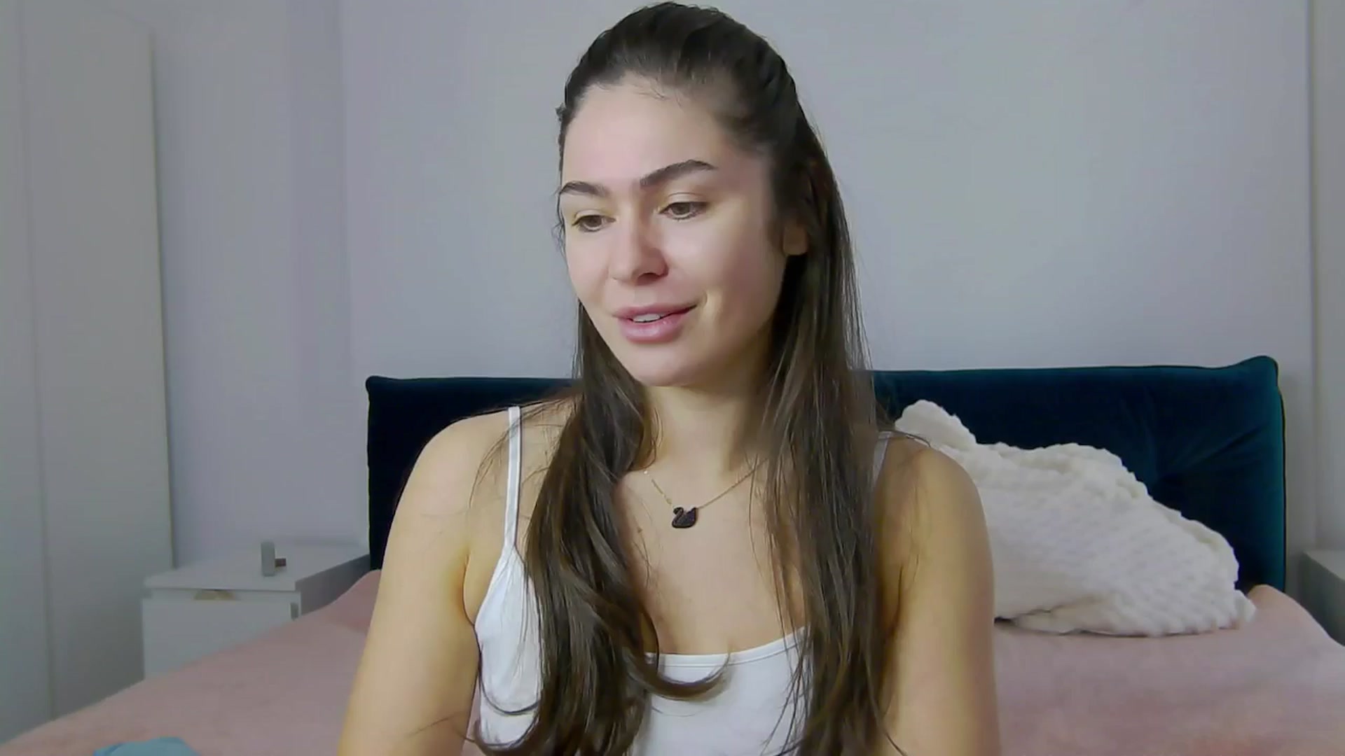 Gallery image thumbnail from NaiaaBee's myfreecams stream on, 02/26/2025, 08:33 image 4 of 20