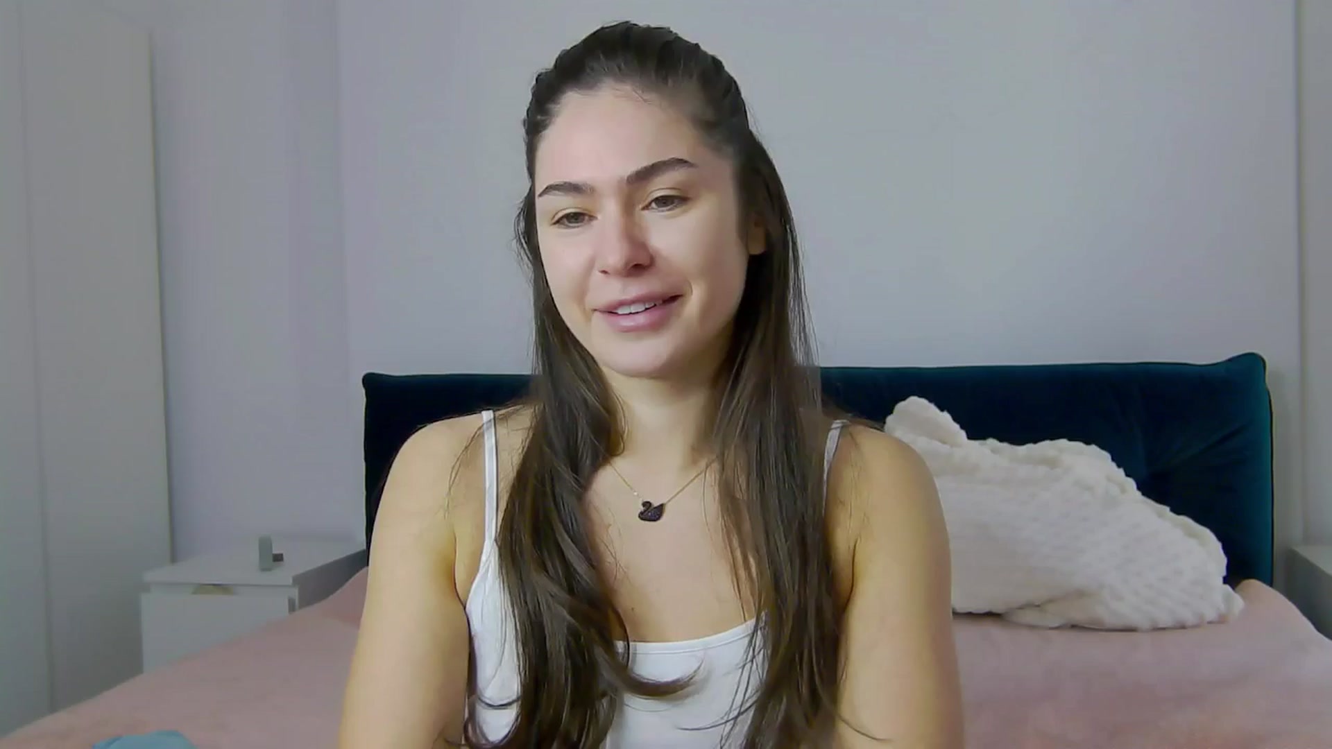 Gallery image thumbnail from NaiaaBee's myfreecams stream on, 02/26/2025, 08:33 image 3 of 20