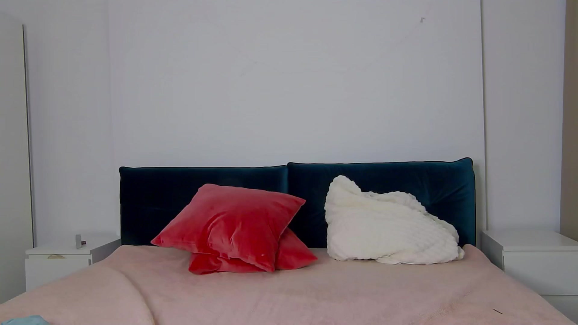 Gallery image thumbnail from NaiaaBee's myfreecams stream on, 02/27/2025, 15:57 image 16 of 20