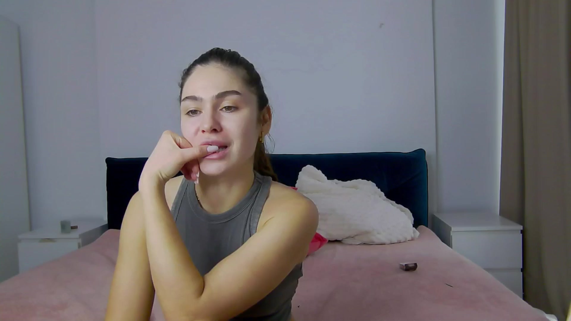 Gallery image thumbnail from NaiaaBee's myfreecams stream on, 02/28/2025, 12:04 image 12 of 20