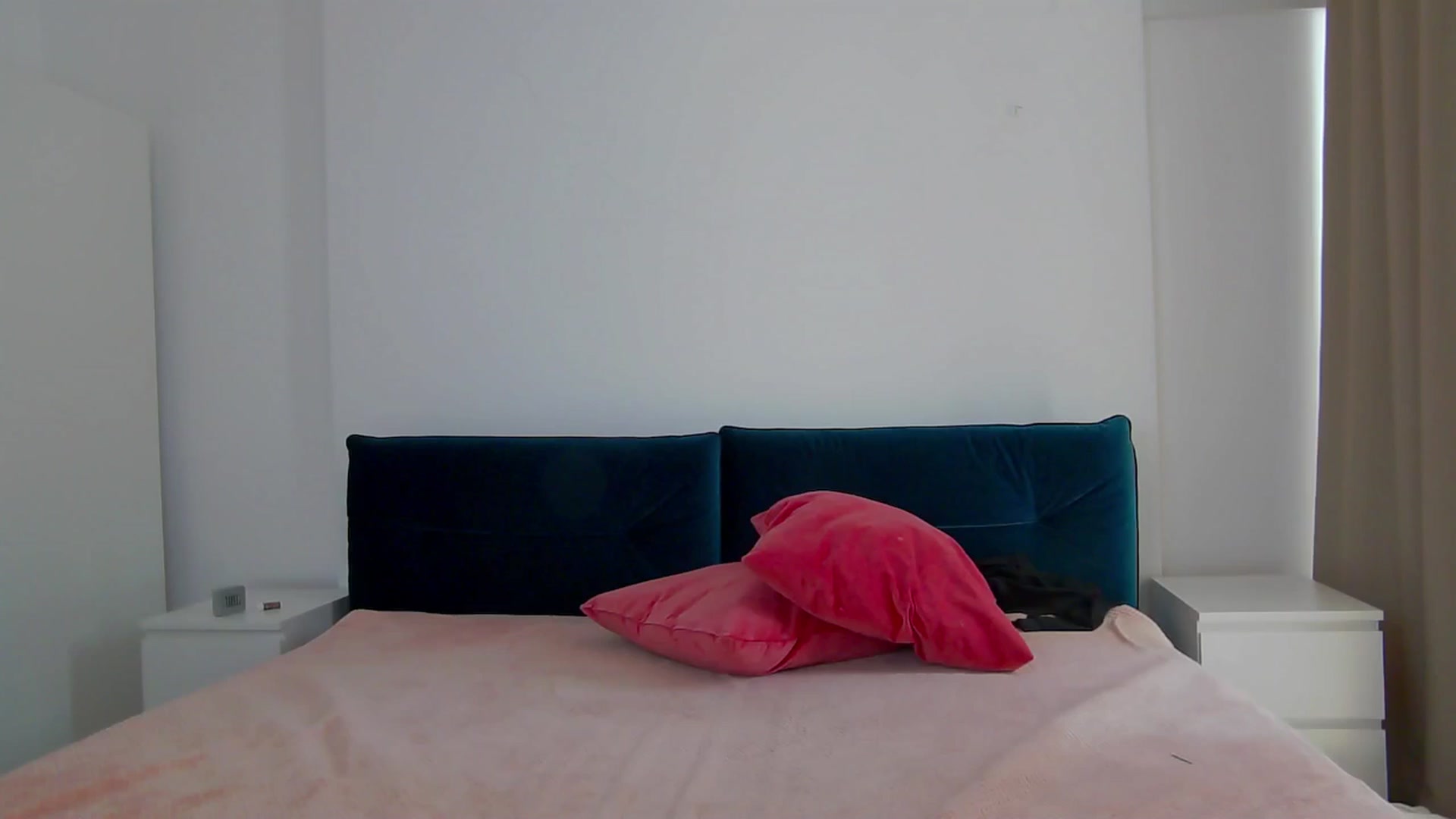 Gallery image thumbnail from NaiaaBee's myfreecams stream on, 03/04/2025, 13:39 image 15 of 20