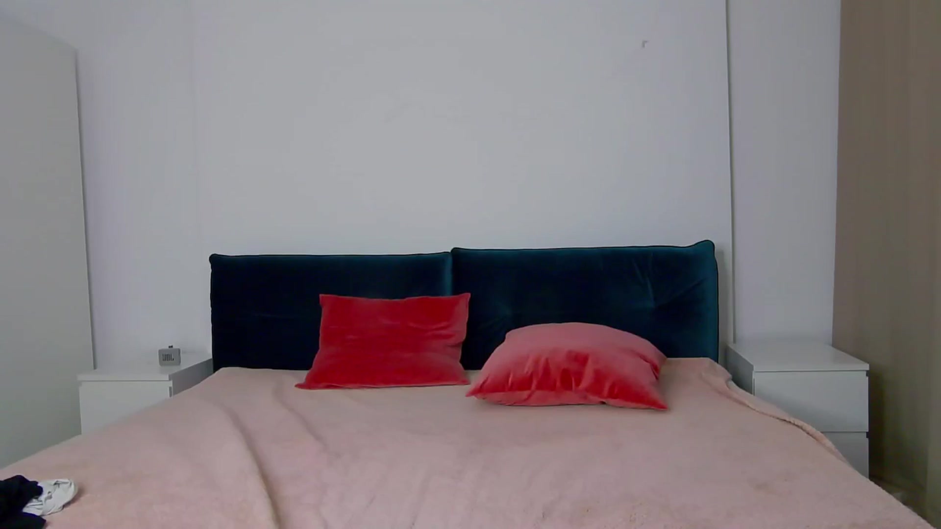 Gallery image thumbnail from NaiaaBee's myfreecams stream on, 03/13/2025, 16:28 image 12 of 20
