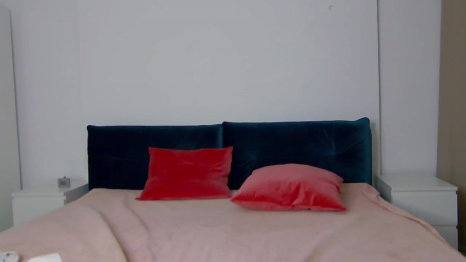 Gallery image thumbnail from NaiaaBee's myfreecams stream on, 03/13/2025, 18:04 image 17 of 20