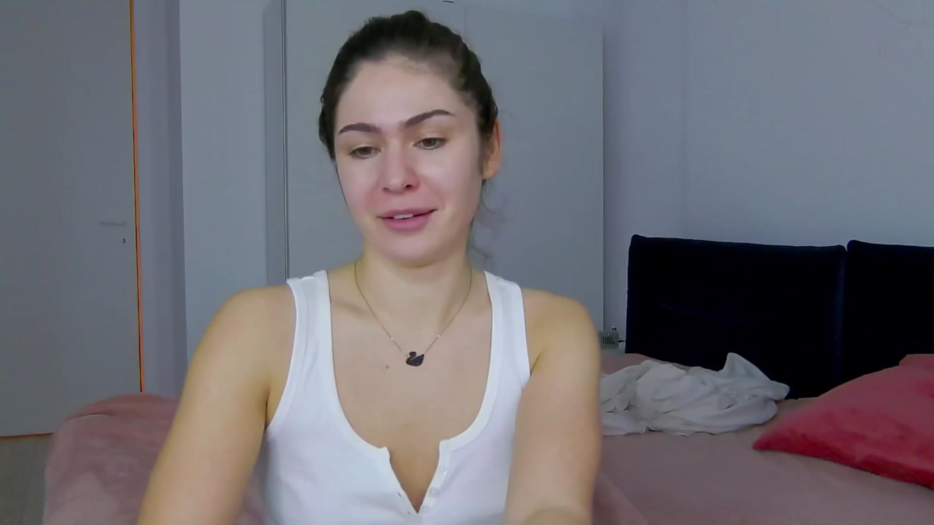 Gallery image thumbnail from NaiaaBee's myfreecams stream on, 03/15/2025, 08:10 image 19 of 20
