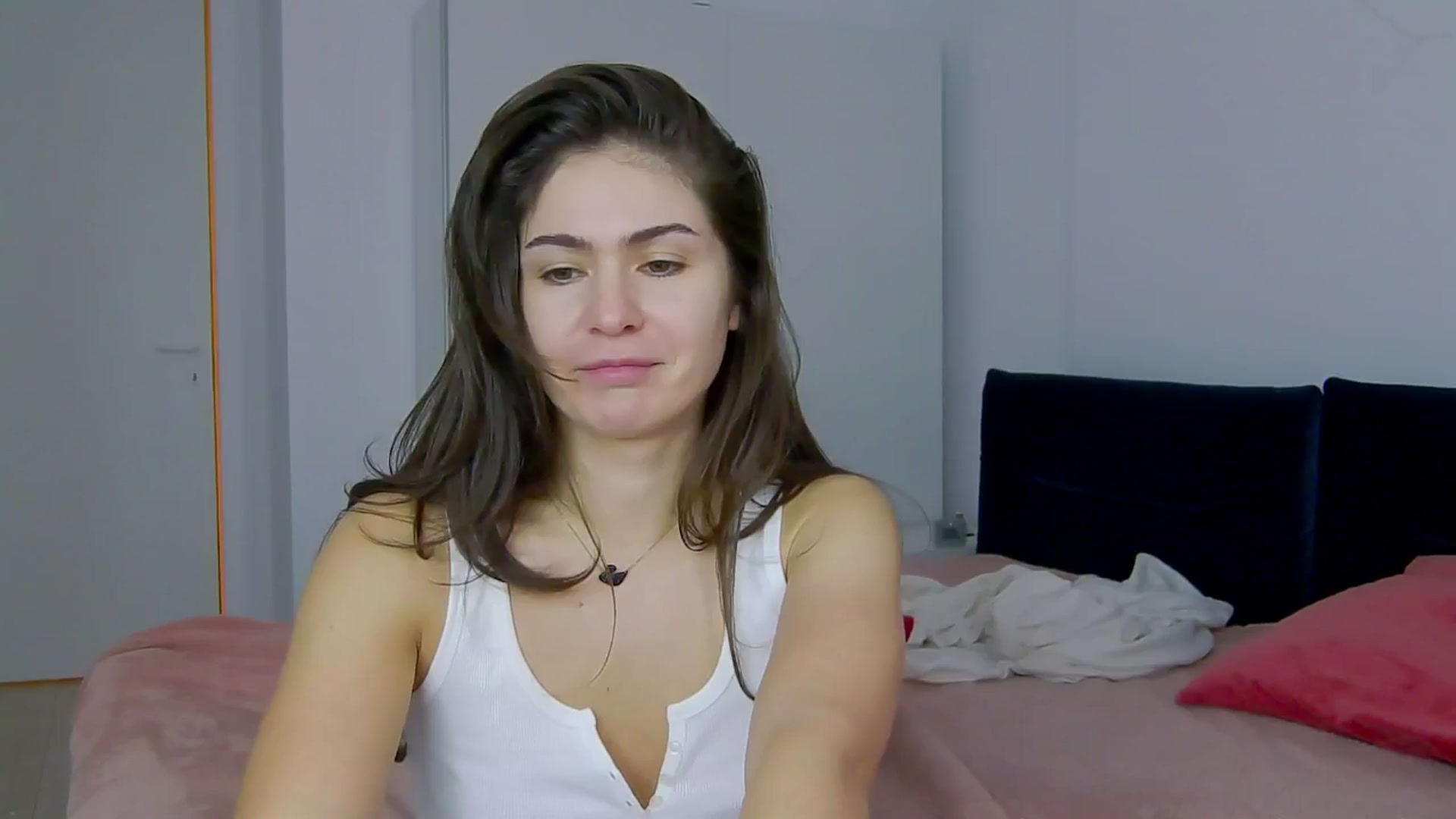 Gallery image thumbnail from NaiaaBee's myfreecams stream on, 03/15/2025, 08:10 image 17 of 20