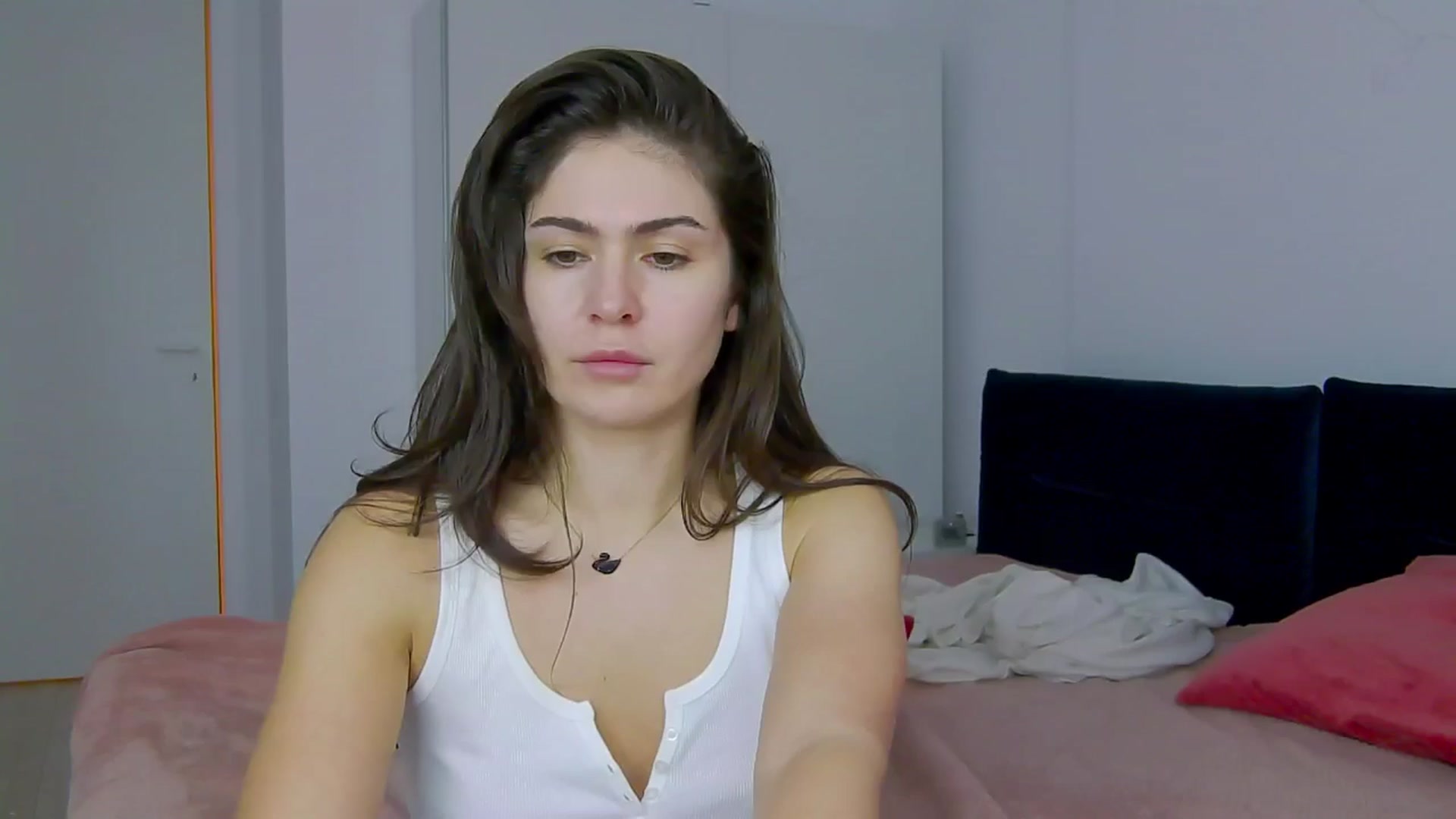 Gallery image thumbnail from NaiaaBee's myfreecams stream on, 03/15/2025, 08:10 image 16 of 20