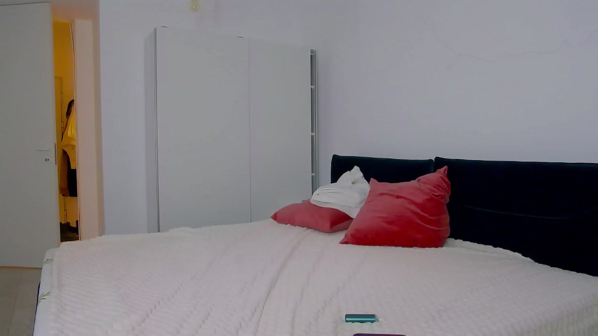 Gallery image thumbnail from NaiaaBee's myfreecams stream on, 03/17/2025, 17:29 image 9 of 20
