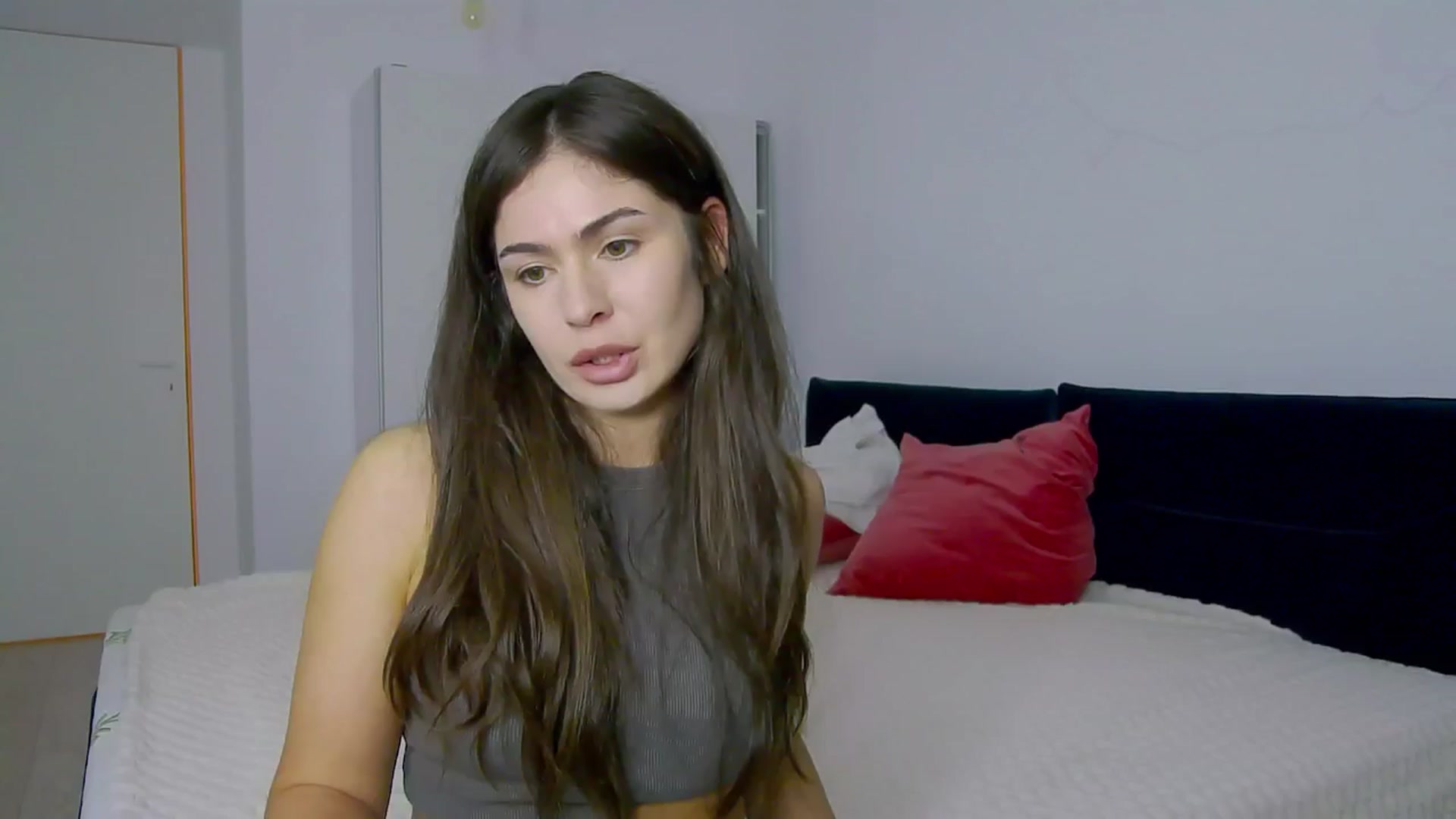 Gallery image thumbnail from NaiaaBee's myfreecams stream on, 03/17/2025, 17:29 image 7 of 20