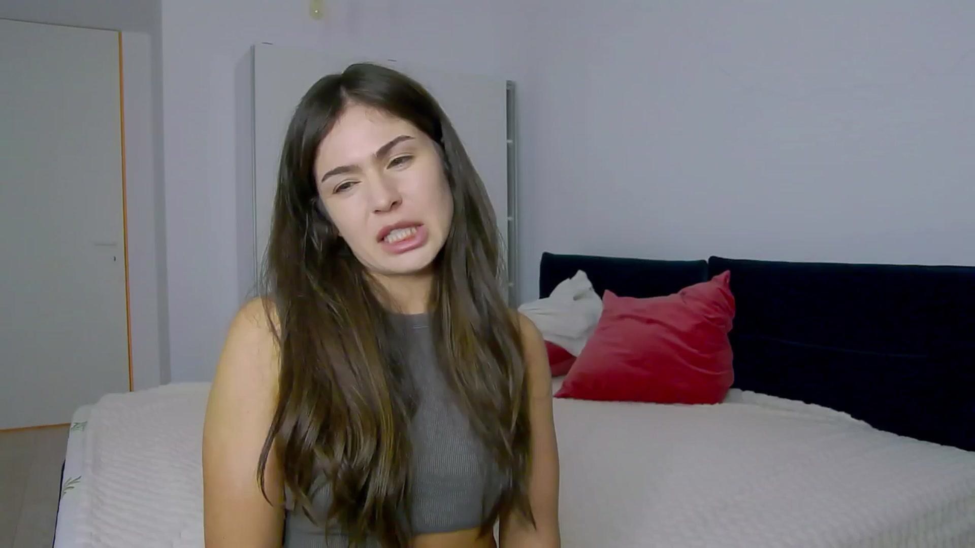 Gallery image thumbnail from NaiaaBee's myfreecams stream on, 03/17/2025, 17:29 image 8 of 20