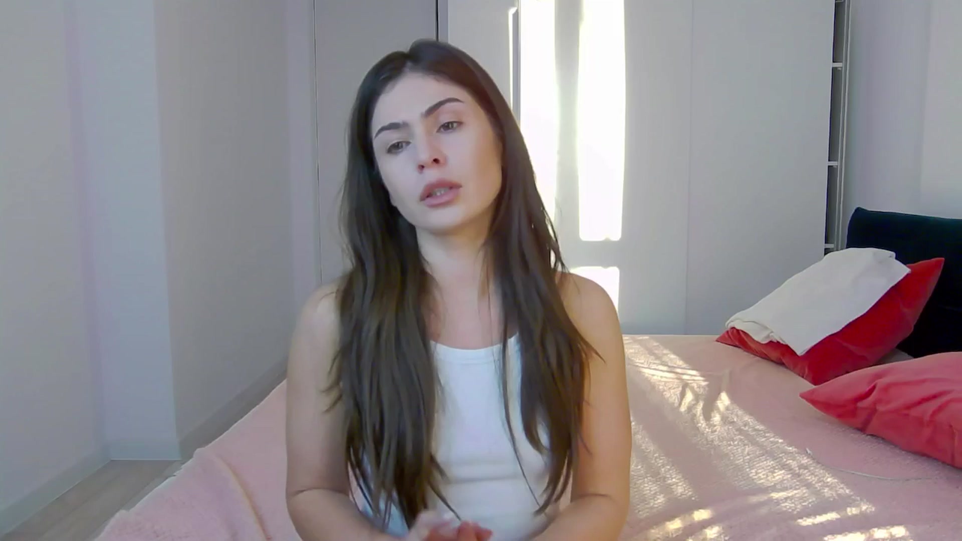 Gallery image thumbnail from NaiaaBee's myfreecams stream on, 03/20/2025, 16:31 image 11 of 20