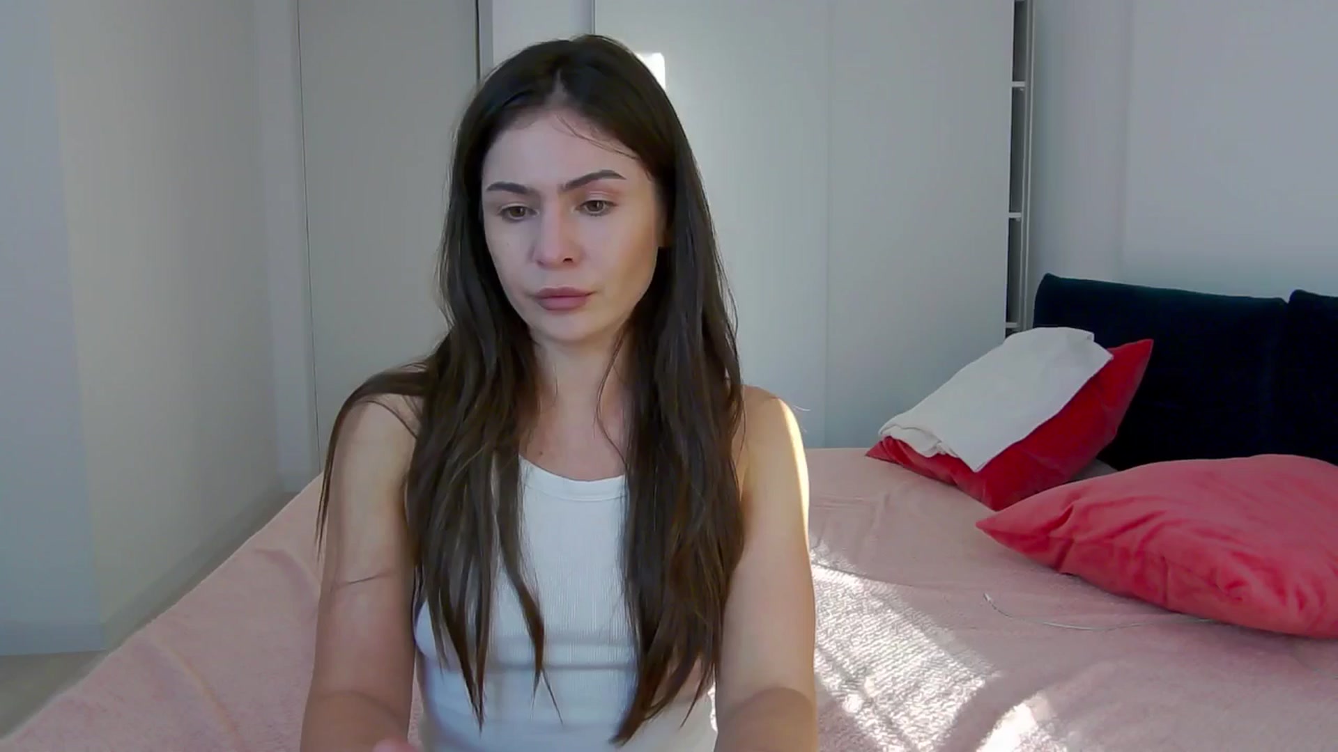 Gallery image thumbnail from NaiaaBee's myfreecams stream on, 03/20/2025, 16:31 image 4 of 20