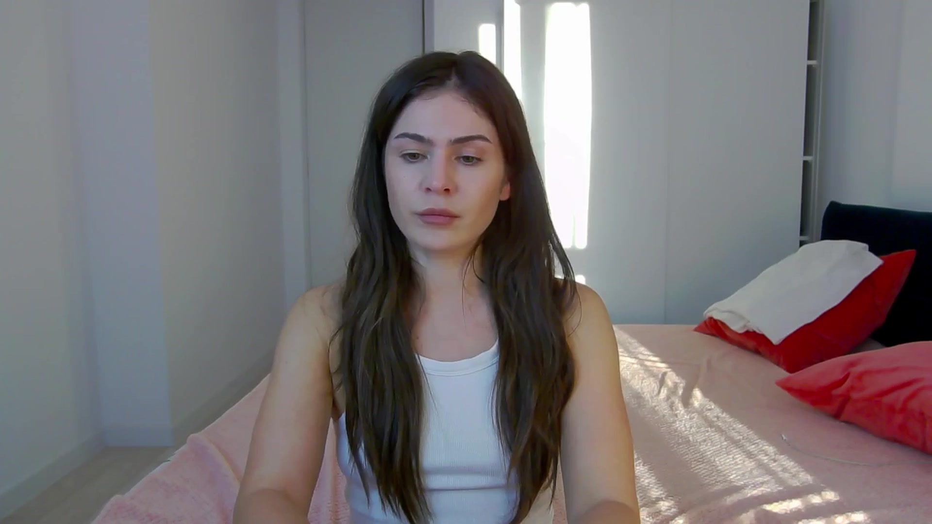 Gallery image thumbnail from NaiaaBee's myfreecams stream on, 03/20/2025, 16:31 image 9 of 20