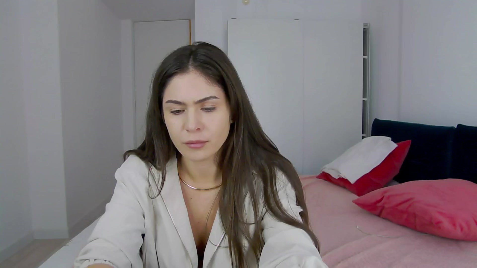 Gallery image thumbnail from NaiaaBee's myfreecams stream on, 03/21/2025, 12:06 image 19 of 20