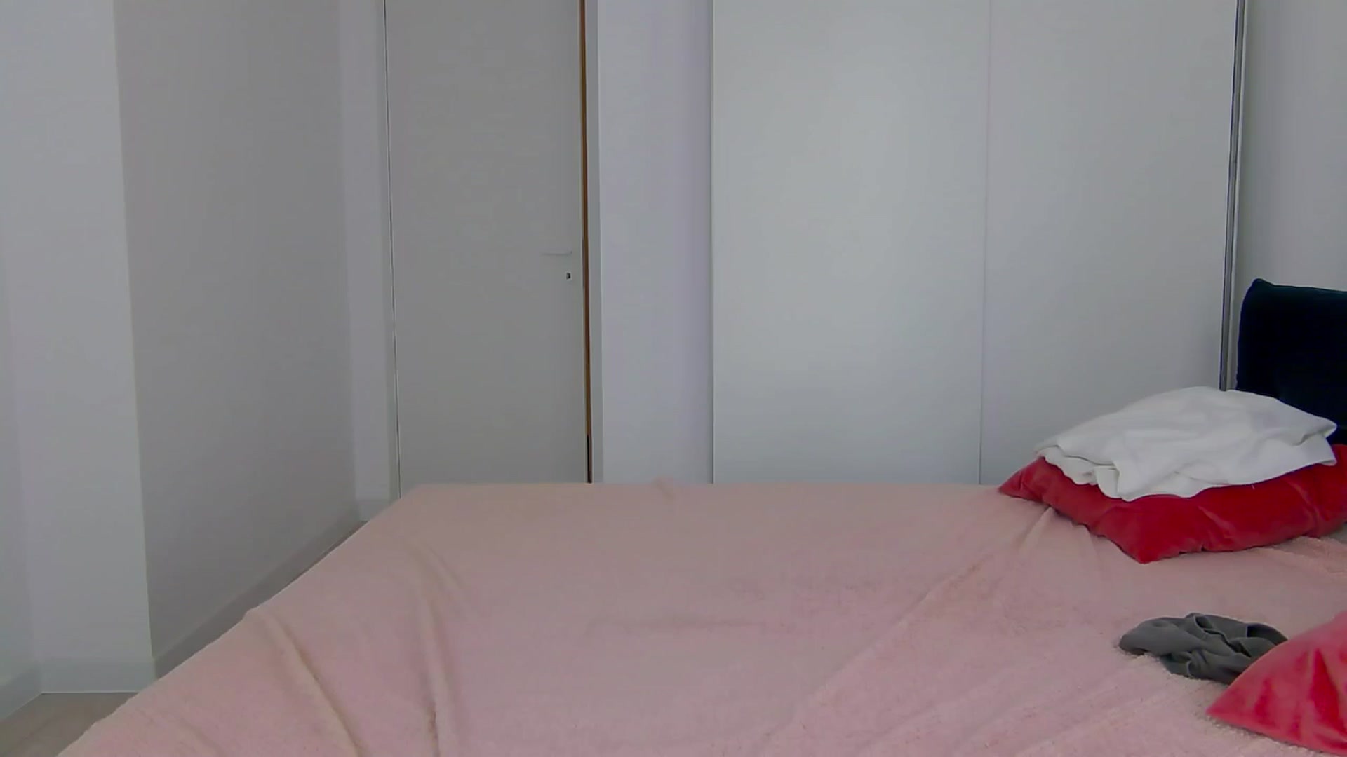 Gallery image thumbnail from NaiaaBee's myfreecams stream on, 03/25/2025, 13:30 image 6 of 20