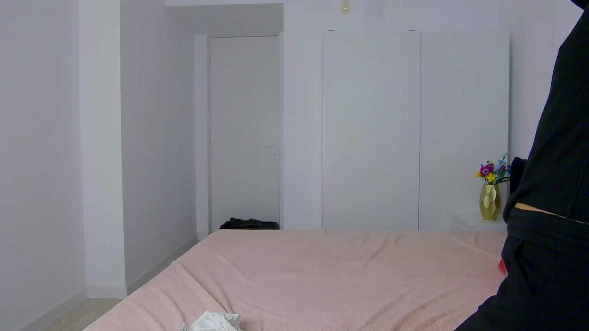 Gallery image thumbnail from NaiaaBee's myfreecams stream on, 03/30/2025, 07:01 image 20 of 20