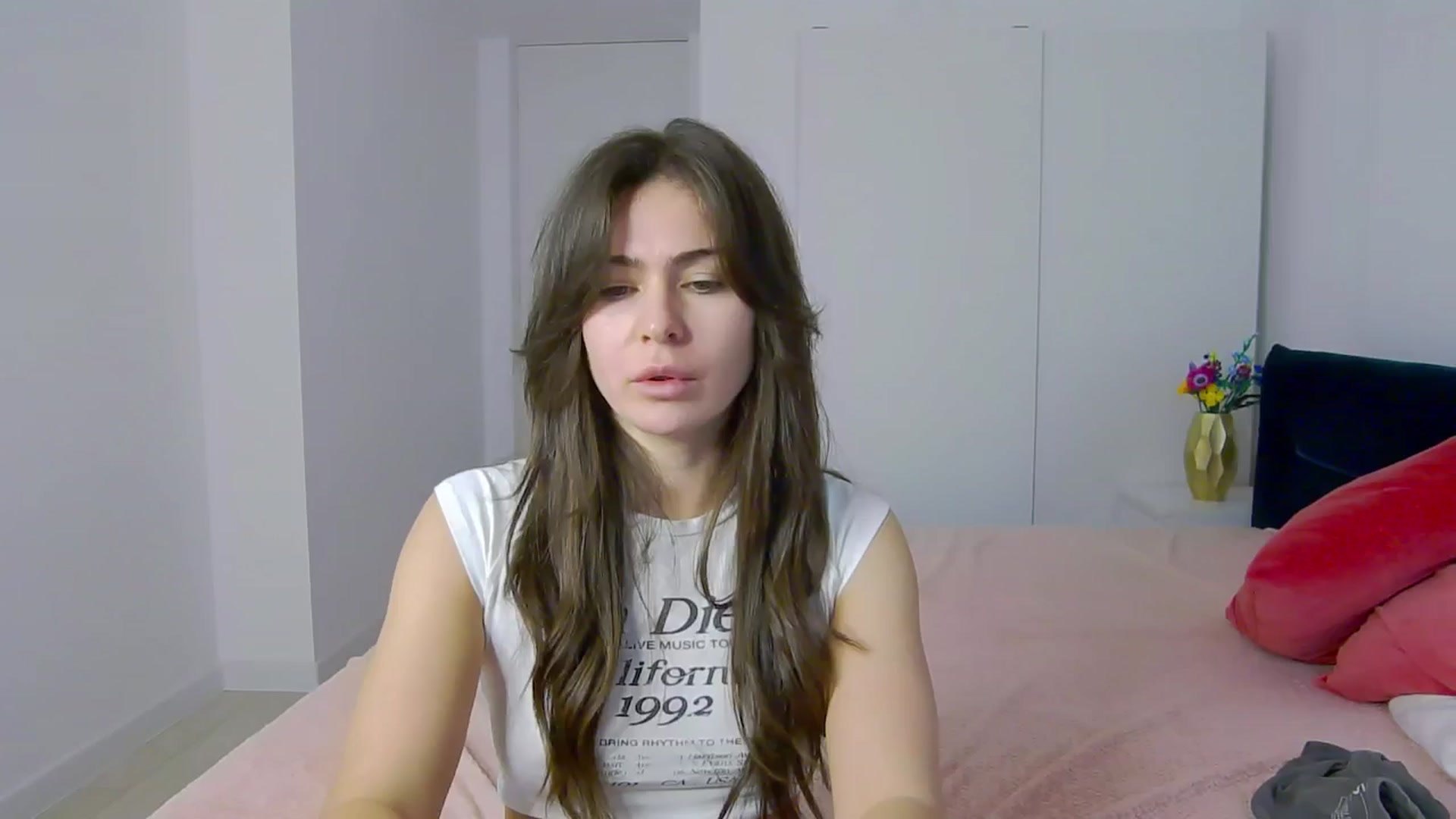 Gallery image thumbnail from NaiaaBee's myfreecams stream on, 03/30/2025, 07:01 image 17 of 20