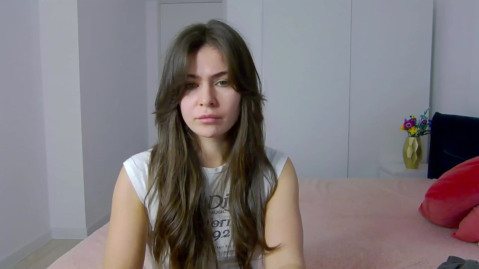 Gallery image thumbnail from NaiaaBee's myfreecams stream on, 03/30/2025, 07:01 image 6 of 20
