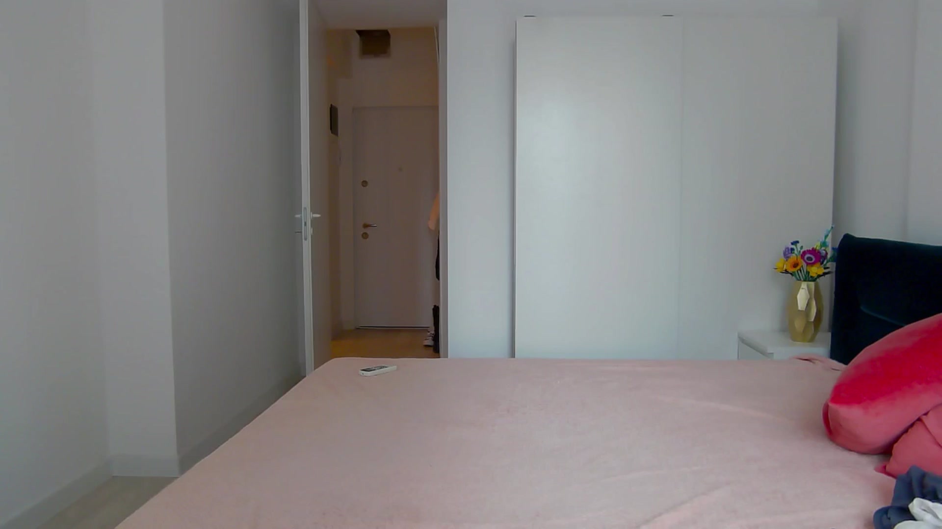 Gallery image thumbnail from NaiaaBee's myfreecams stream on, 03/31/2025, 15:37 image 1 of 20