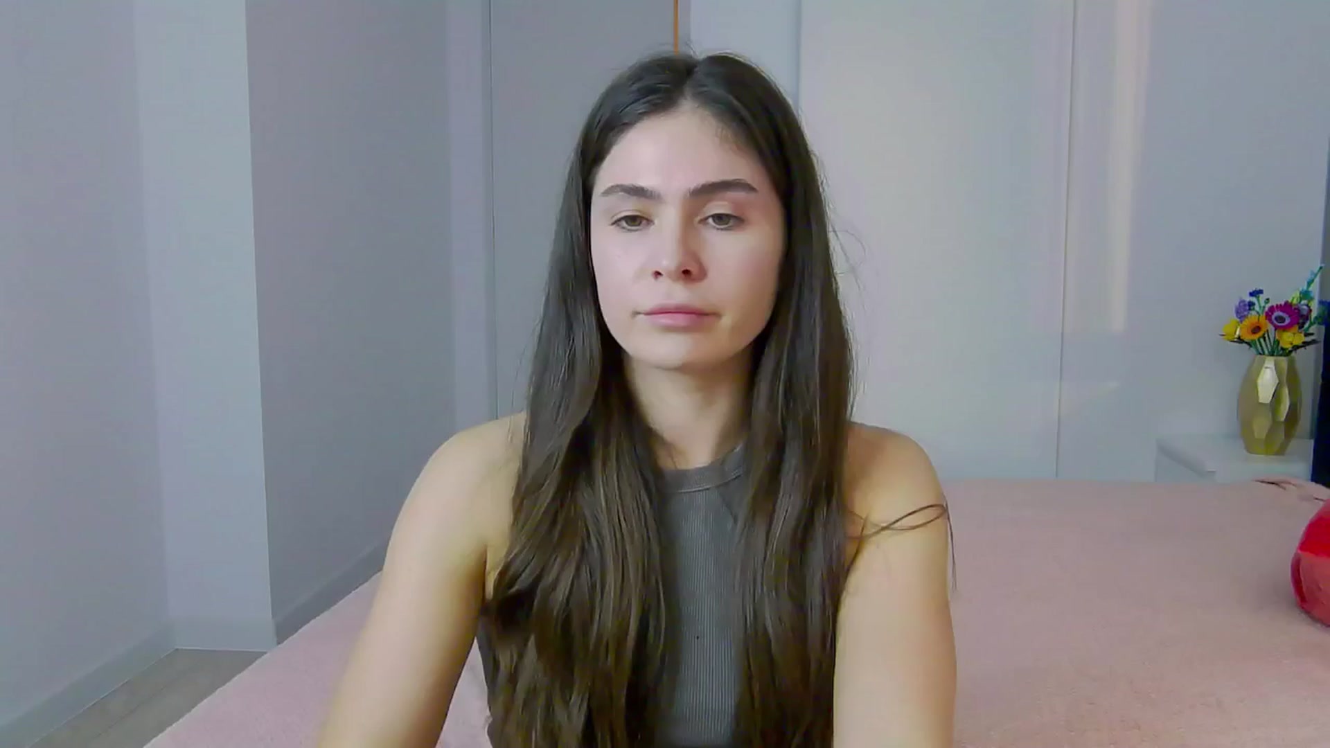Gallery image thumbnail from NaiaaBee's myfreecams stream on, 03/31/2025, 16:21 image 6 of 20