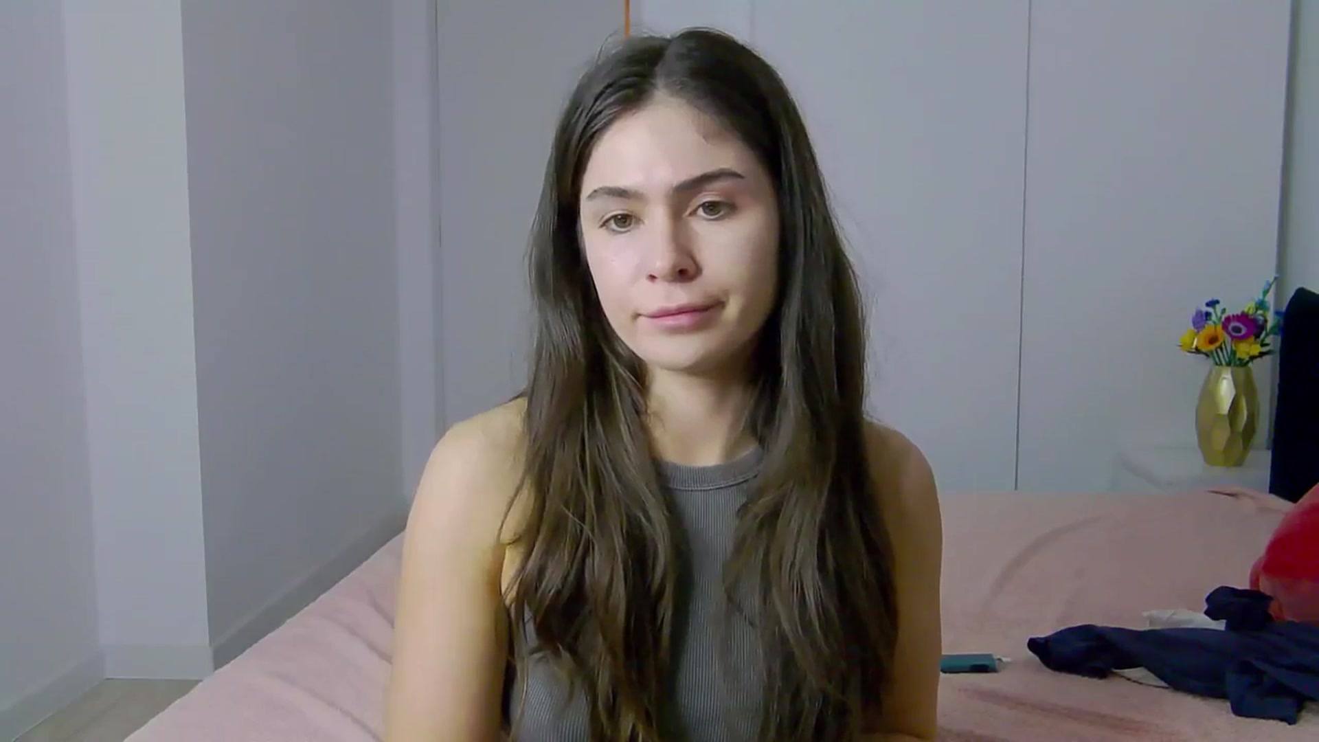 Gallery image thumbnail from NaiaaBee's myfreecams stream on, 03/31/2025, 17:39 image 2 of 20