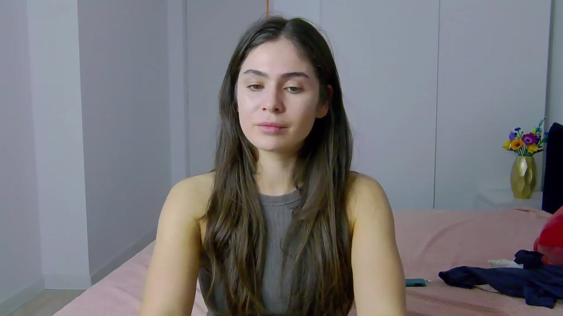 Gallery image thumbnail from NaiaaBee's myfreecams stream on, 03/31/2025, 17:39 image 6 of 20