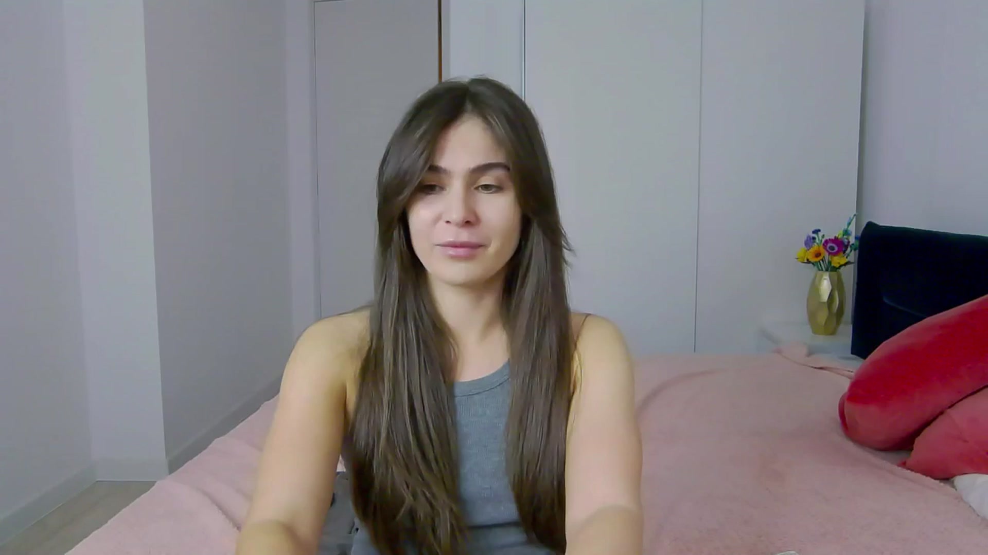 Gallery image thumbnail from NaiaaBee's myfreecams stream on, 04/01/2025, 13:33 image 1 of 20