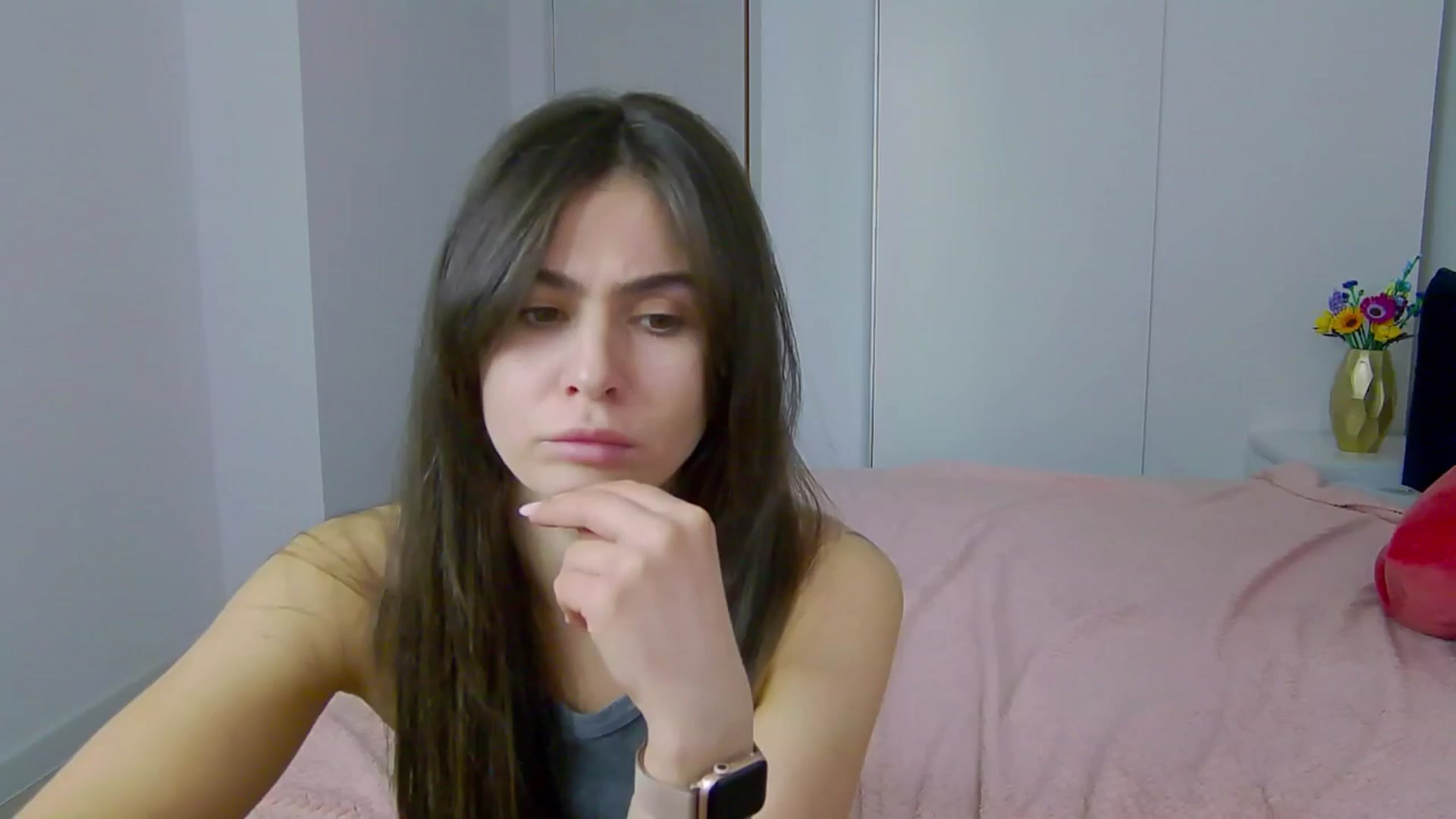 Gallery image thumbnail from NaiaaBee's myfreecams stream on, 04/01/2025, 13:33 image 14 of 20