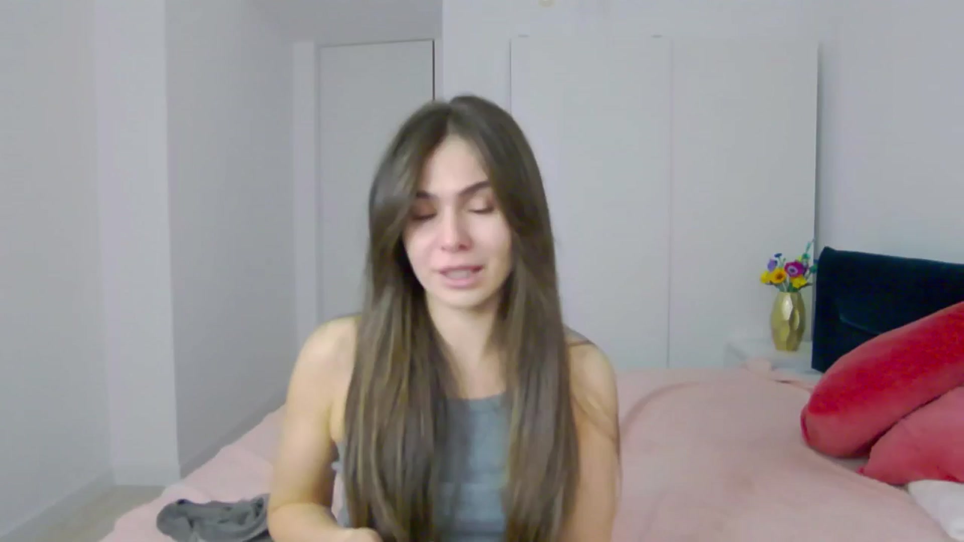 Gallery image thumbnail from NaiaaBee's myfreecams stream on, 04/01/2025, 13:33 image 3 of 20