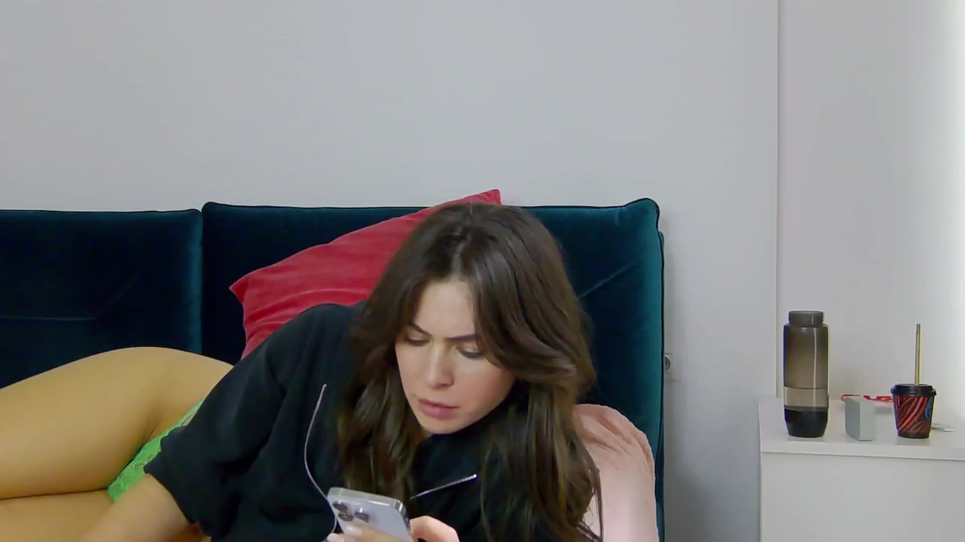 Gallery image thumbnail from NaiaaBee's myfreecams stream on, 04/15/2025, 13:33 image 19 of 20